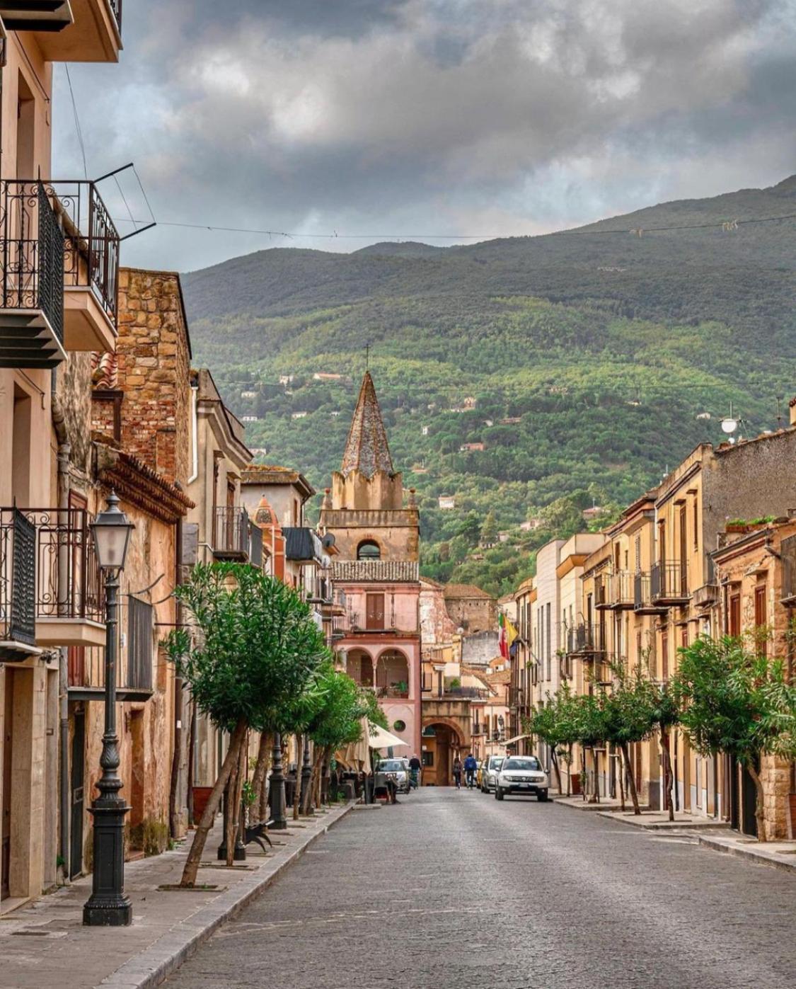 Aparthotel Porta San Paolo House Castelbuono  Exteriér fotografie